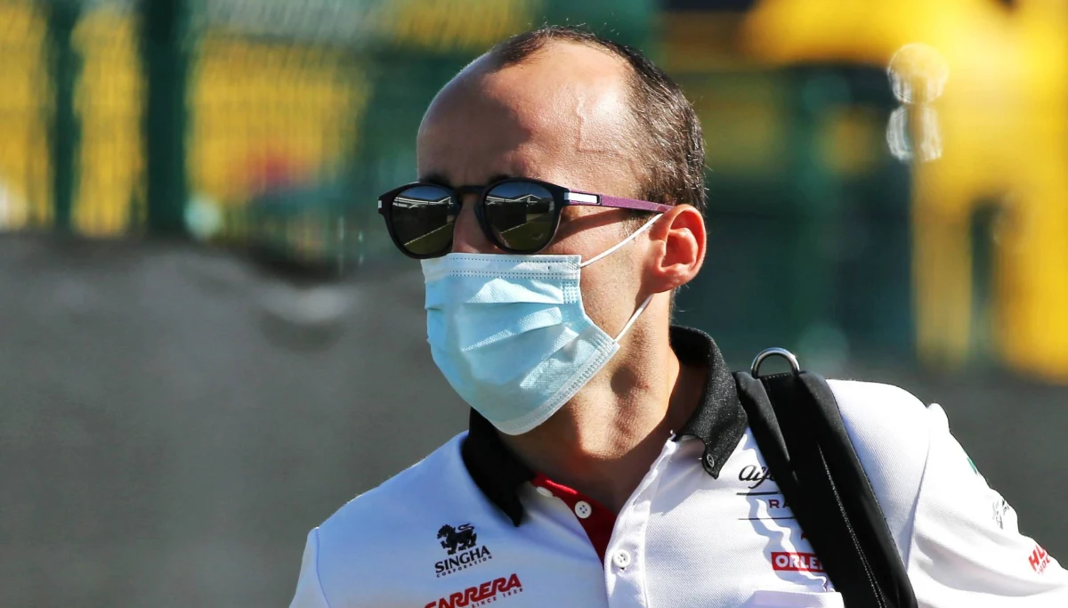 Robert Kubica (BMW M4 DTM) zajął 13., ostatnie miejsce w sobotnim wyścigu serii DTM na niemieckim Nuerburgringu. Zwyciężył Holender Robin Frijns (Audi RS 5 DTM).