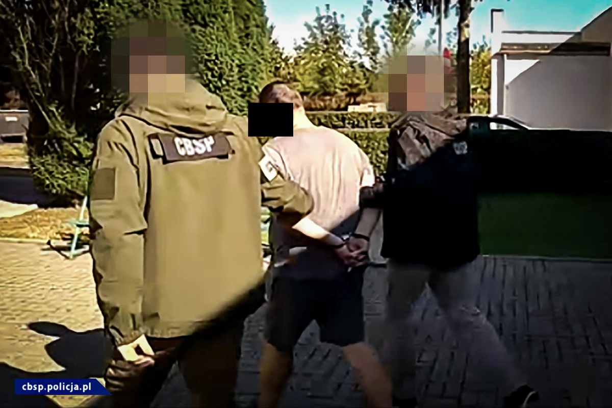 Centralne Biuro Śledcze Policji zatrzymało 38-letniego obywatela Ukrainy, który próbował wyłudzić 26 milionów złotych z kilkunastu polis ubezpieczeniowych. 38-letni Ievghen P. upozorował swoją śmierć i zaczął podróżować po świecie. 