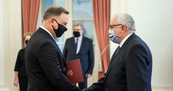 The deputy president of PiS joined the NBP.  The president handed over the appointment letter