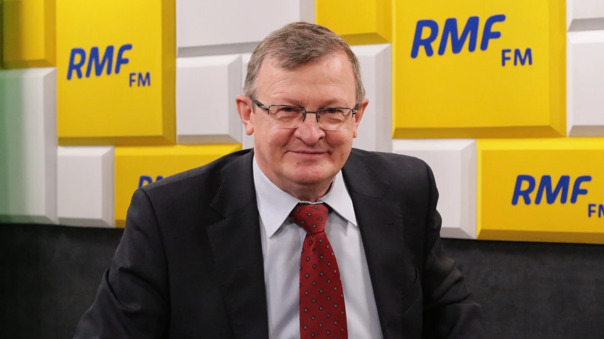 "Zmieniałem partie, ale nie zmieniałem poglądów. Jestem do nich przywiązany i wierny im" - powiedział w Porannej rozmowie w RMF FM poseł Solidarnej Polski Tadeusz Cymański. "Ocena koalicji (Zjednoczonej Prawicy), uczciwa, nawet surowa, to jest ocena jej działań przez ostatnie 4 lata. Mogę zapewnić, że jesteśmy i byliśmy bardzo lojalnym koalicjantem i program realizujemy" - dodał. Stwierdził także, że wszelkie pretensje PiS do SP "to nie powód, by taką koalicję nastawiać na szwank". "Szanujmy się. To, że jesteśmy mali nie oznacza, żeby nami poniewierać" - zaznaczył.