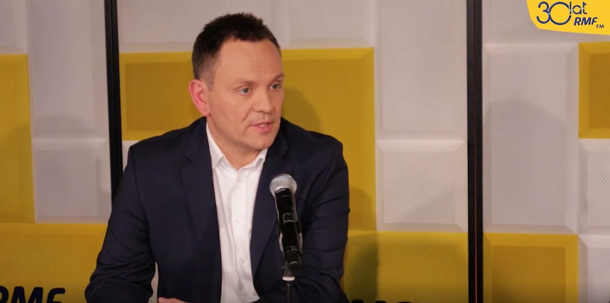 Młode firmy coraz śmielej starają się o rządowe wsparcie na początek działalności. W kryzysie pomóc mogą im dotacje z Polskiej Agencji Rozwoju Przedsiębiorczości – mówi jeden z dyrektorów PARP Marcin Seniuk. Jest wiele start-upów, które koncentrują się teraz na koronawirusie. Na ułatwieniu nam życia w nowych czasach. Na co można liczyć? Z Marcinem Seniukiem rozmawiał Krzysztof Berenda.