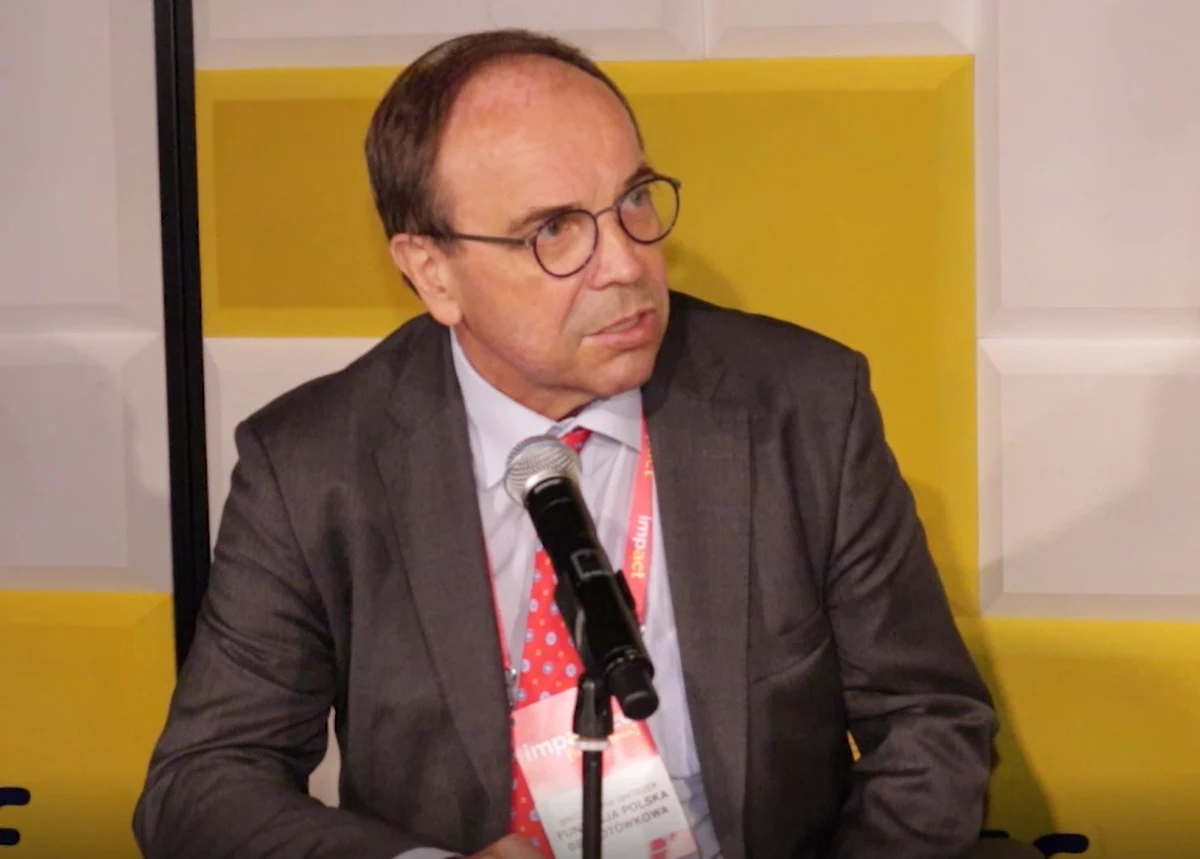 Na świecie przybywa ludzi, którzy uważają, że płatności bezgotówkowe służą do inwigilowania nas. To może być barierą w rozwoju systemu finansowego. Dlaczego te obawy są bezzasadne? Jak miałaby wyglądać Polska w której wszędzie można płacić kartą? Krzysztof Berenda rozmawiał o tym z dr Mieczysławem Groszkiem, Prezesem Fundacji Polska Bezgotówkowa.