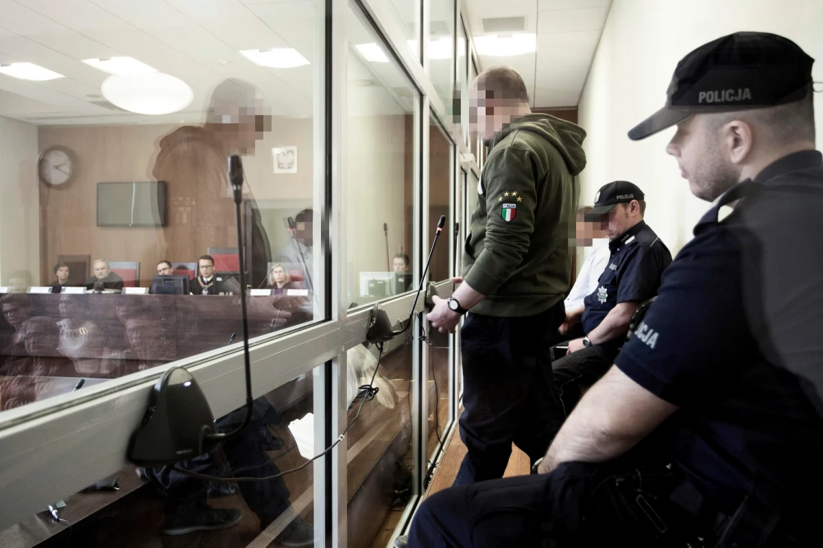 ​W Sądzie Okręgowym we Wrocławiu zapadnie dziś wyrok dotyczący tak zwanej zbrodni miłoszyckiej. W sprawie niesłusznie skazano Tomasza Komendę, który w więzieniu spędził 18 lat. Po powtórnym śledztwie o gwałt i zabójstwo 15-latki prokuratura oskarżyła dwóch mężczyzn: Ireneusza M. oraz Norberta B. 