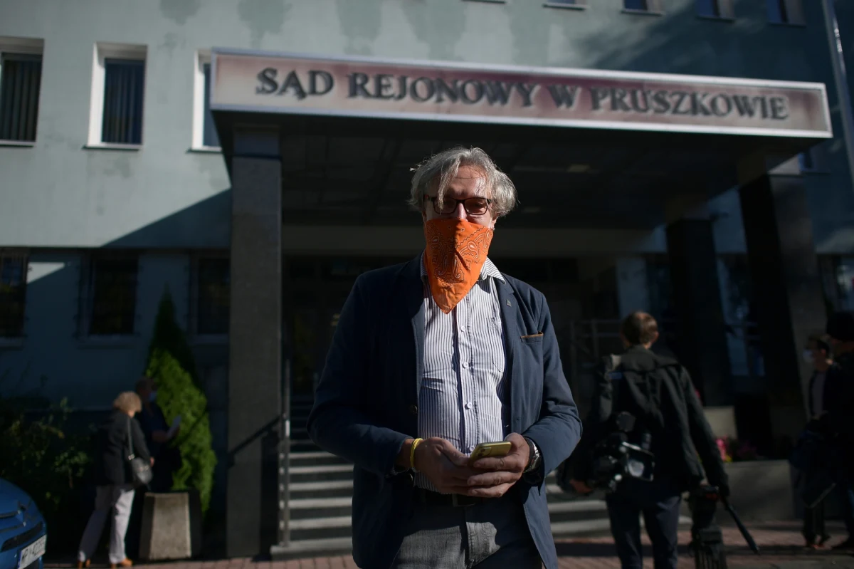 Były lider KOD Mateusz Kijowski skazany na karę roku więzienia w zawieszeniu na dwa lata. Taki wyrok wydał Sąd Rejonowy w Pruszkowie. 