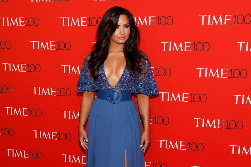 Max Ehrich, były narzeczony Demi Lovato oświadczył, że o tym, ze nie jest już partnerem wokalistki dowiedział się z mediów plotkarskich. 
