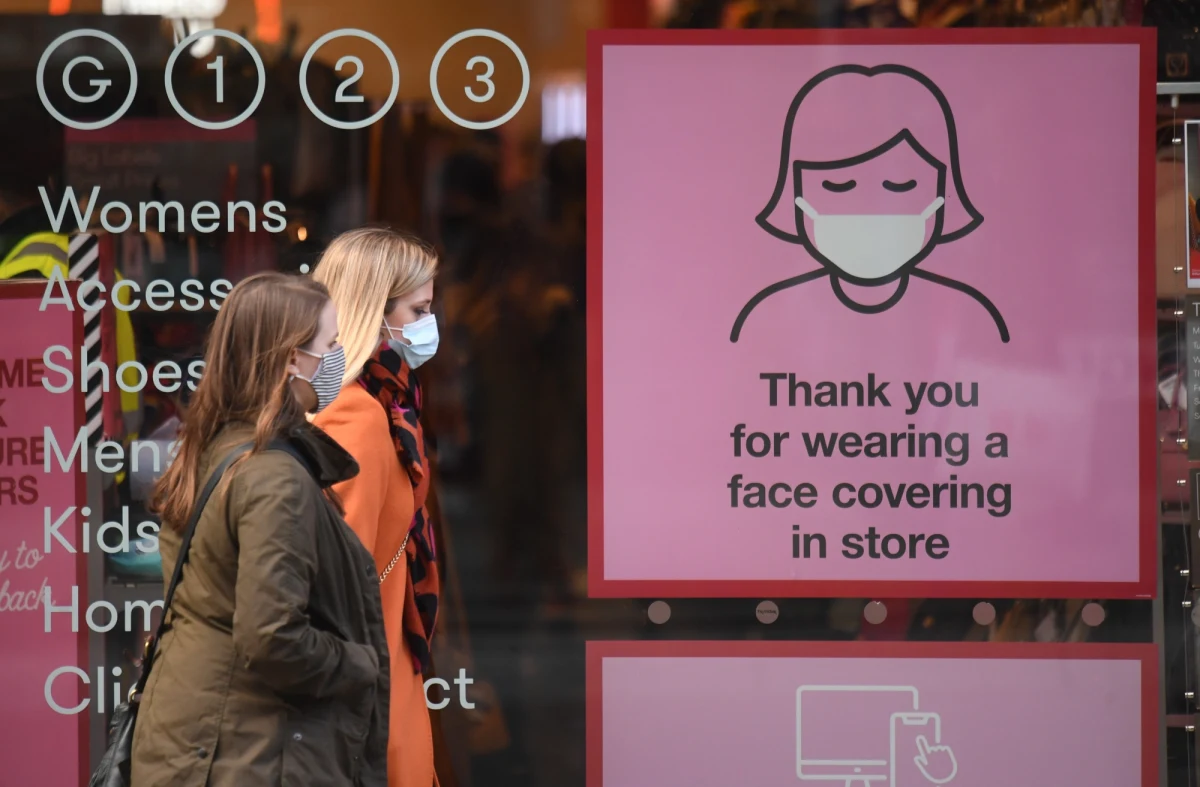 Wielka Brytania przywraca 14-dniową kwarantannę dla osób przyjeżdżających z Polski. Obowiązek ten wejdzie w życie w sobotę. 