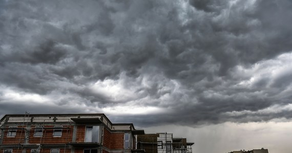 ​Instytut Meteorologii i Gospodarki Wodnej wydał w piątek po południu ostrzeżenie pierwszego stopnia przed silnym wiatrem dla powiatów z pięciu województw: podkarpackiego, małopolskiego, śląskiego, opolskiego oraz dolnośląskiego.