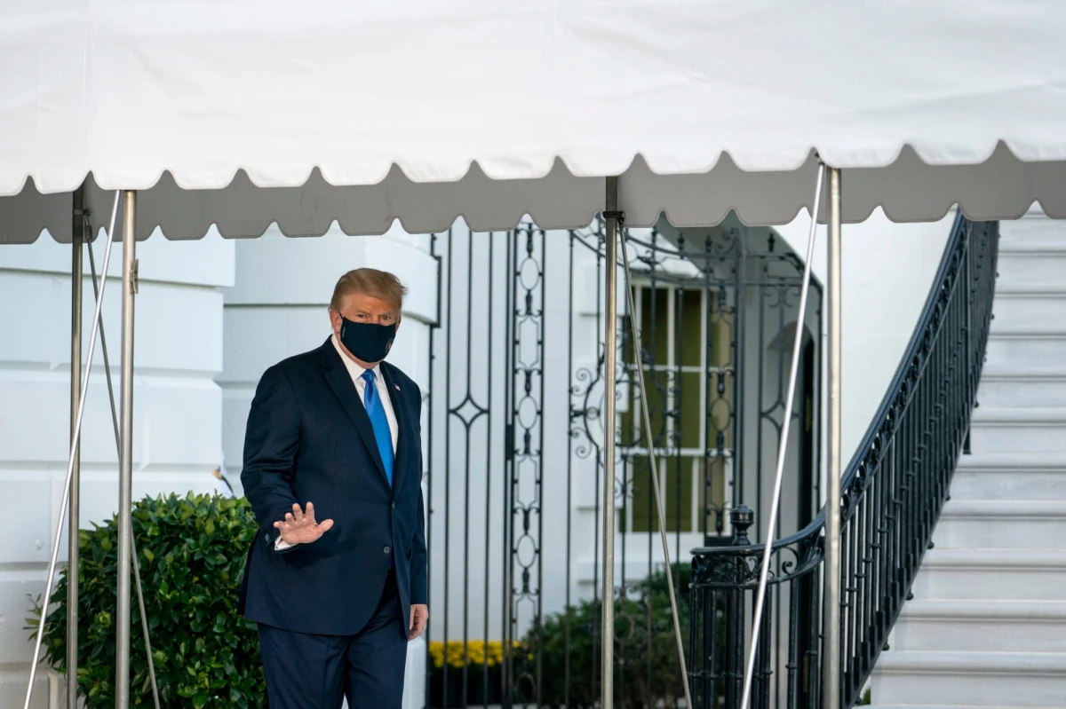 "Nie czułem się zbyt dobrze, ale teraz jest dużo lepiej" - powiedział w opublikowanym nagraniu z wojskowego szpitala prezydent USA Donald Trump. Zaprzeczył tym samym plotkom, że ma poważne problemy z oddychaniem. Dodał, że najbliższe dni "będą prawdziwym testem", ale chce wrócić jak najszybciej do zdrowia, by "uczynić Amerykę wielką".