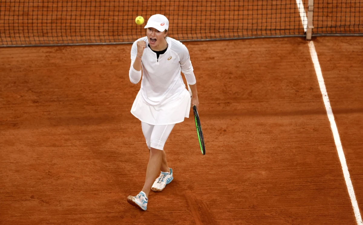 Iga Świątek, w przeciwieństwie do meczu 1/8 finału wielkoszlemowego French Open, w kolejnej rundzie sama będzie faworytką. "Nie zwracam na to uwagi. Jeśli coś mi przeszkadza, to oczekiwania, które mam wobec siebie" - zaznaczyła przed meczem 19-letnia tenisistka.