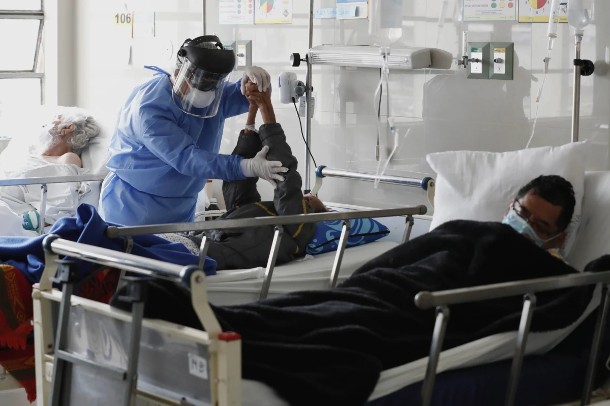 Wojewódzki Szpital Specjalistyczny w Tychach w województwie śląskim przeznaczony dla pacjentów z koronawirusem, którzy wymagają specjalistycznego leczenia, jest przepełniony. Na niektórych oddziałach nie ma już wolnych łóżek. 