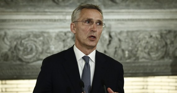 ​Sekretarz generalny NATO Jens Stoltenberg potwierdził w czwartek decyzję o wycofaniu sił Sojuszu z Afganistanu "razem" ze Stanami Zjednoczonymi. Prezydent USA Donald Trump zamierza wycofać stamtąd swoich żołnierzy przed tegorocznym Bożym Narodzeniem.