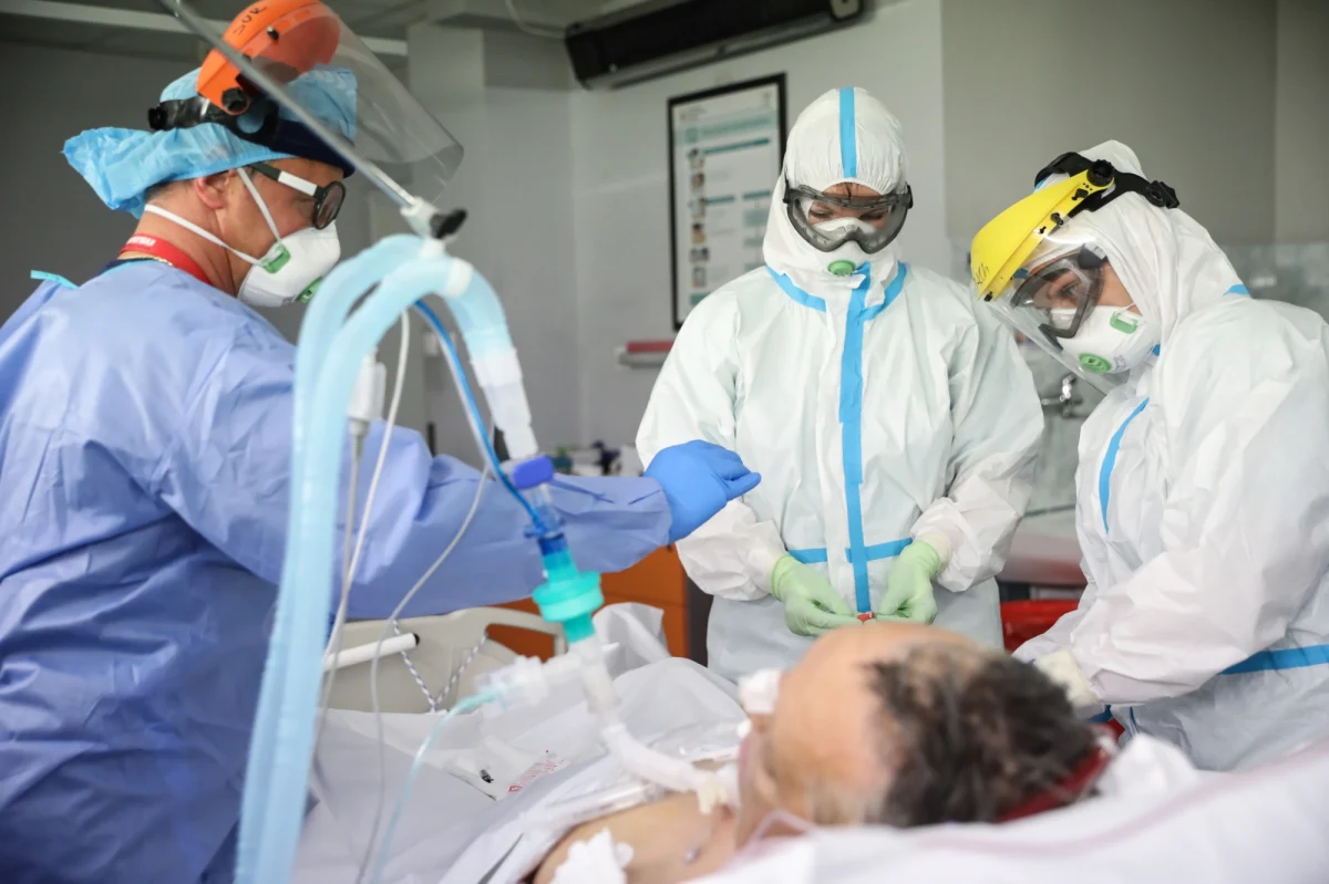 Plan może i jest, ale my go nie znamy - mówią medycy w nowych szpitalach "jednoimiennych" szpitalach. Wojewodowie dopiero będą wydawali decyzje ws. nowych szpitali koordynacyjnych trzeciego poziomu zabezpieczenia i ich nowych zadań. 