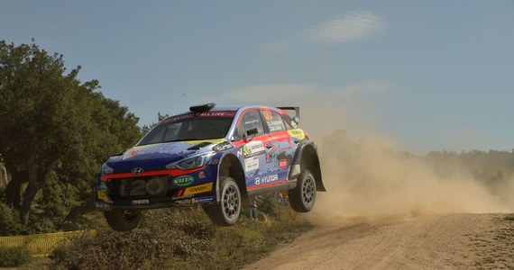 Jari Huttunen i Mikko Lukka zanotowali kolejny doskonały wynik we wspólnej rajdowej karierze: debiut w Rally Italia Sardegna zakończyli zwycięstwem w kategorii WRC 3. Na swoim koncie mają więc dwie - razem z Rajdem Szwecji - wygrane rundy mistrzostw świata.