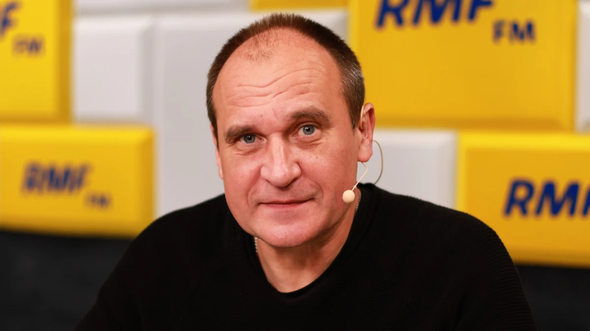 „Życzę panu Giertychowi zdrowia, ale dla mnie osobiście nawet zatrzymanie papieża nie byłoby przykrywką dla stanu związanego z Covid-19 w Polsce. Oprócz zdrowia życzę troszeczkę skromności” – komentował zatrzymanie Romana Giertycha w Porannej rozmowie w RMF FM Paweł Kukiz.