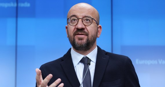 Sytuacja pandemiczna w UE jest bardzo poważna - przyznał w piątek szef Rady Europejskiej Charles Michel zapowiadając większą koordynację działań państw członkowskich w sprawie zwalczania koronawirusa. Jak zapewniał nikt nie bagatelizuje rozwoju wydarzeń.