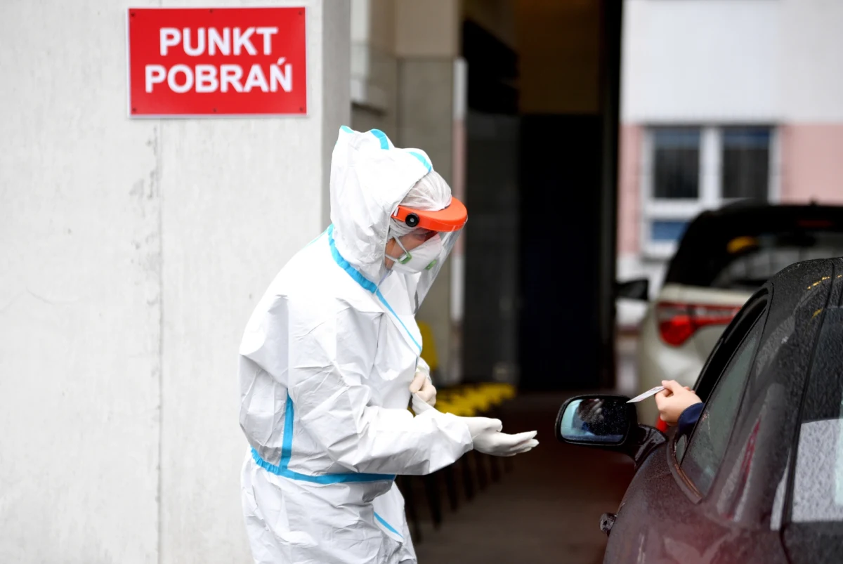 "Mamy 9622 nowe przypadki zakażenia koronawirusem w Polsce" - poinformowało Ministerstwo Zdrowia. Zmarły 84 osoby, choroby współistniejące miało 78 z nich.