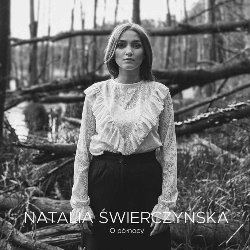 Już 23 października ukaże się nowa płyta Natalii Świerczyńskiej pt. "O północy". Trzecim już singlem, który ją zapowiada, jest utwór "Przepaść".
