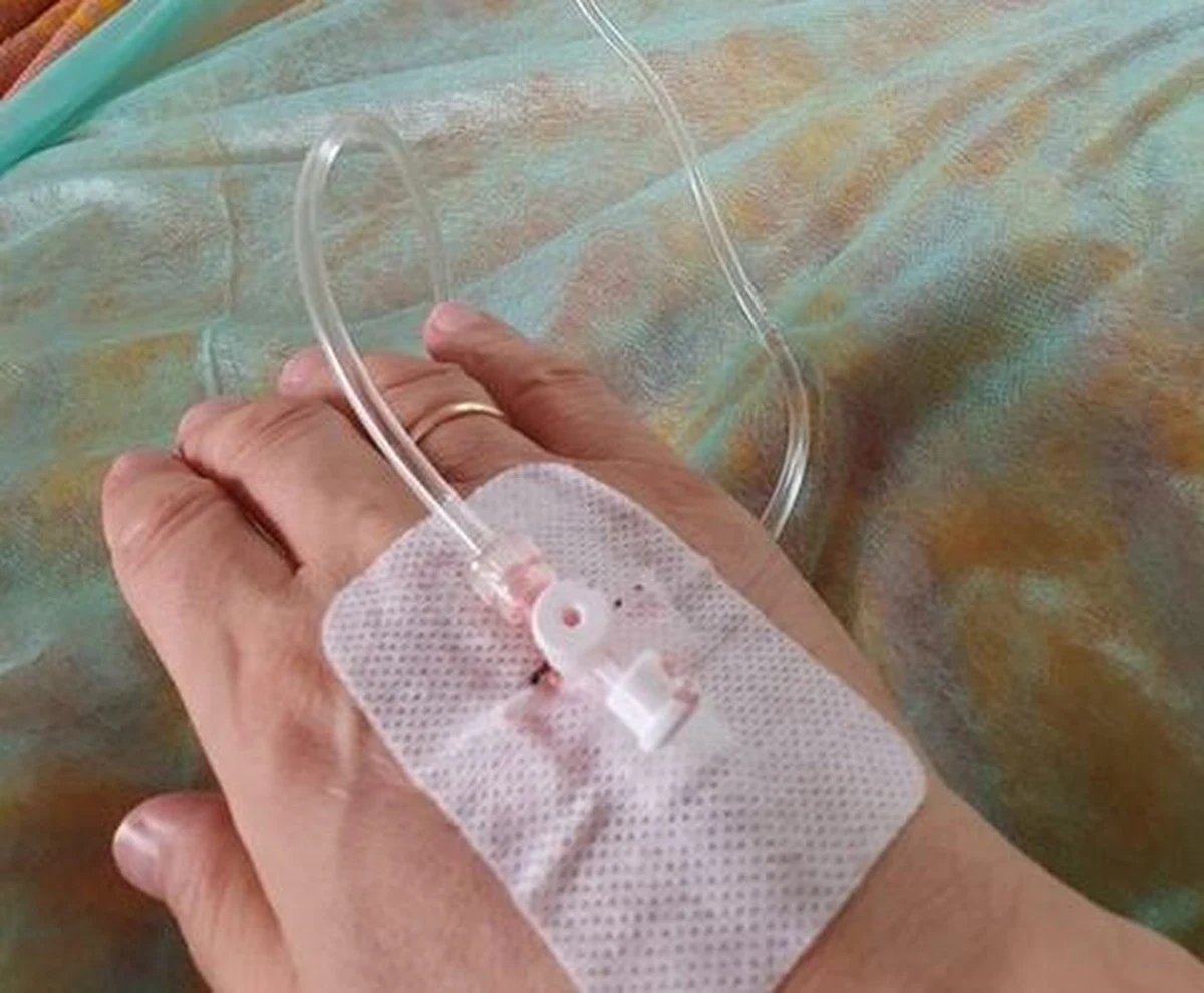 Stan chorego na Covid-19 posła PiS Jerzego Polaczka, leczonego od kilku dni w katowickim szpitalu, jest poważny. Parlamentarzysta ma m.in. zmiany w płucach. Dla kpiących z epidemii mam dwa słowa - opamiętajcie się! - zaapelował w niedzielę polityk.