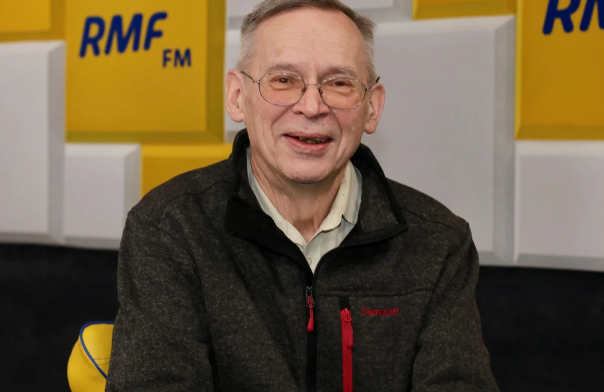 "Jeżeli chodzi o poziom (zakażeń koronawirusem), który nam grozi, to zależy to od zachowania społeczeństwa" - podkreślał w Porannej rozmowie w RMF FM wirusolog prof. Włodzimierz Gut. "Powiem tu krótko. Dlaczego było dobrze? Było dobrze, ponieważ użycie masek sięgało ponad 70 procent (…). I tzw. dystans społeczny został zredukowany o 60 procent. Najkorzystniej było dokładnie 13 kwietnia - potem zaczęło nam wszystko rosnąć, w związku z czym doszliśmy do poziomu bardzo ryzykownego, gdzie jeden zakażony przypada na mniej więcej 500 osób. A z tyloma się dziennie spotykamy" - stwierdził ekspert.