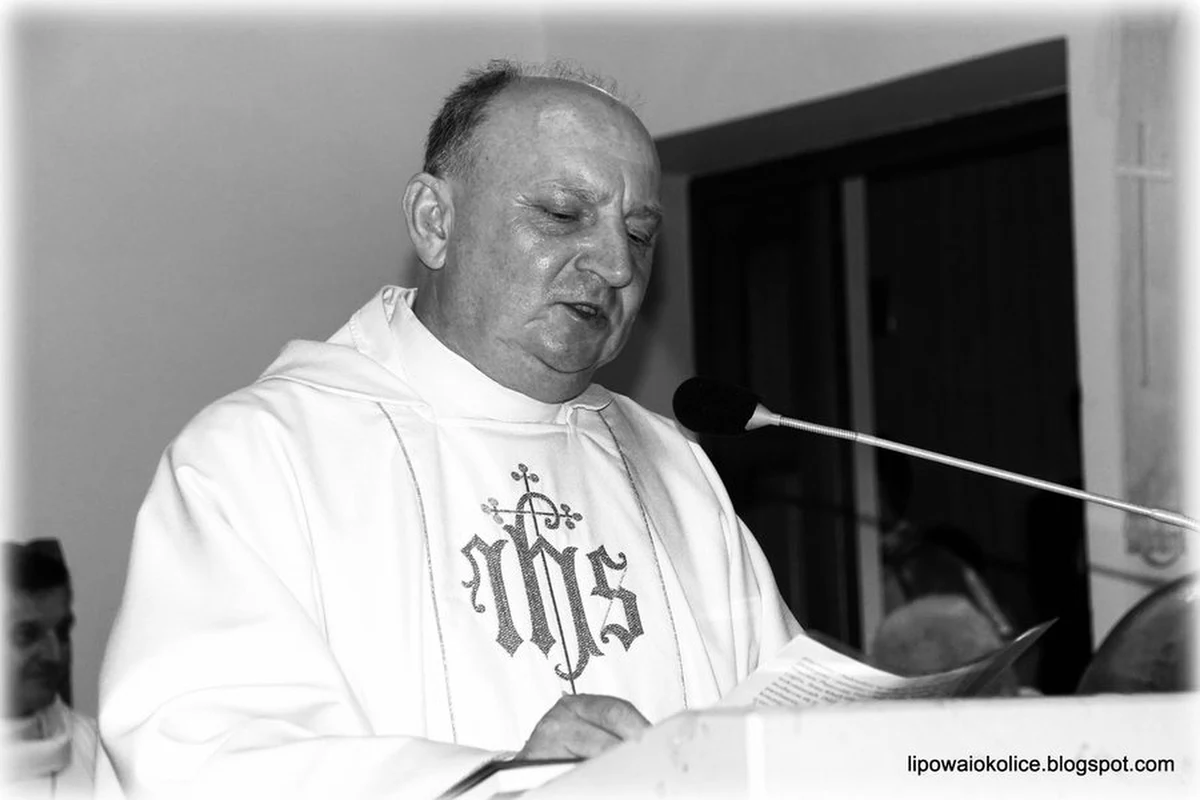 58-letni ks. Mieczysław Grabowski, proboszcz parafii pw. Najświętszego Serca Pana Jezusa w Słotwinie na Żywiecczyźnie, zmarł w sobotę podczas nabożeństwa różańcowego. “Rozdał Komunię i wracając do tabernakulum stracił przytomność” – poinformował na Twitterze biskup bielsko-żywiecki Roman Pindel.