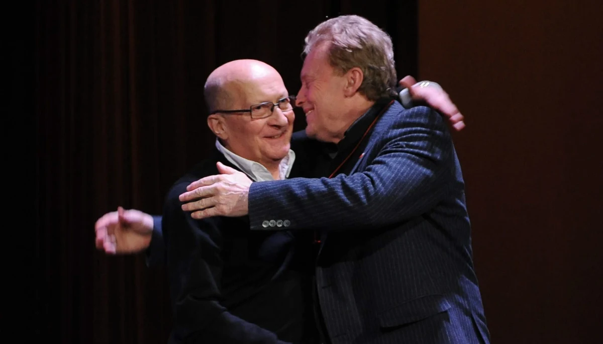 Odszedł ktoś taki, że mamy wrażenie, tak jakby każdego z nas trochę ubyło - powiedział PAP o śmierci Wojciecha Pszoniaka aktor Daniel Olbrychski. Ocenił, że Pszoniak był "jednym z najciekawszych aktorów nie tylko swojego pokolenia, nie tylko Polski, Europy, ale i świata".