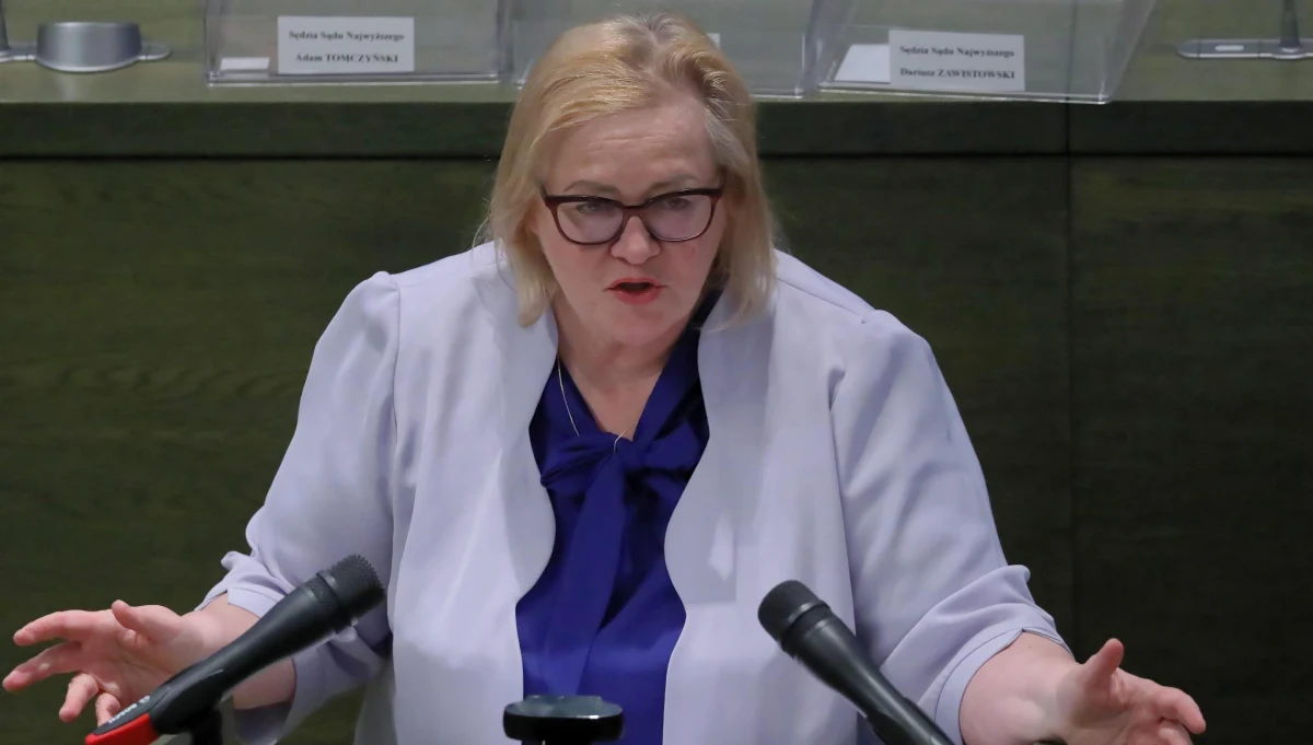 Emocje w świecie prawniczym zostały tak mocno nakręcone, że niekiedy zwyciężają zwykły, zdrowy rozsądek - powiedziała prof. Małgorzata Manowska, pierwsza prezes Sądu Najwyższego w rozmowie z "Rzeczpospolitą". 