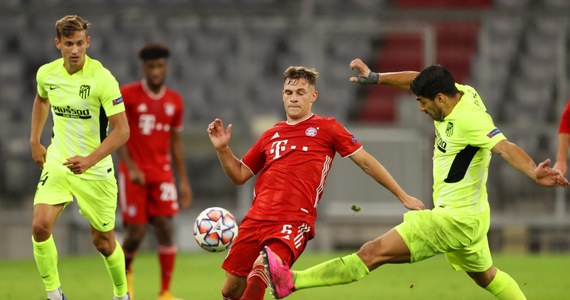 Broniący trofeum Bayern Monachium, z grającym do 83. minuty Robertem Lewandowskim, pokonał Atletico Madryt 4:0 w 1. kolejce piłkarskiej Ligi Mistrzów. Bohaterem był Kingsley Coman - zaliczył dwa gole i asystę. Do sensacji doszło w Madrycie, gdzie Real uległ Szachtarowi Donieck 2:3.