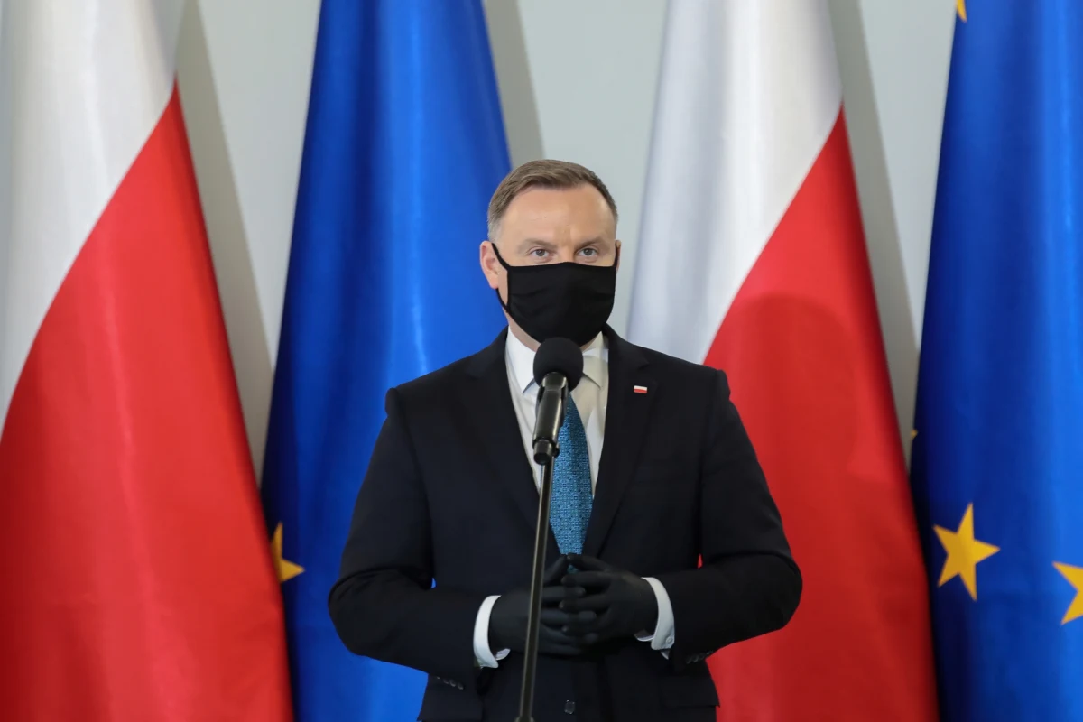 Poglądy prezydenta Andrzeja Dudy w sprawie aborcji są powszechnie znane, one się nie zmieniły; wyrażamy satysfakcję, że Trybunał Konstytucyjny stanął po stronie życia - powiedział rzecznik prezydenta Błażej Spychalski.