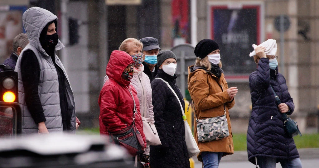 Od soboty obowiązują nowe restrykcje w związku z epidemią w Polsce