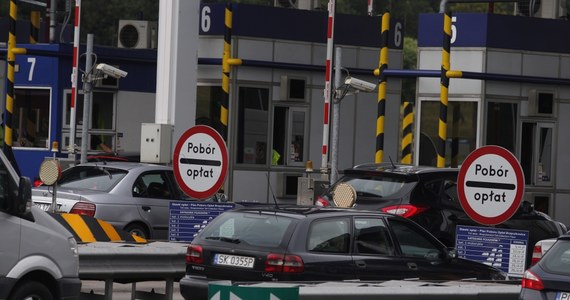 Uwaga kierowcy. Nocne utrudnienia na autostradzie A-4 Katowice-Kraków. Konkretnie chodzi o punkt poboru opłat w Mysłowicach. Trzeba się tam liczyć m.in. z krótkim, ale całkowitym wstrzymaniem przejazdu przez bramki w kierunku Krakowa.  