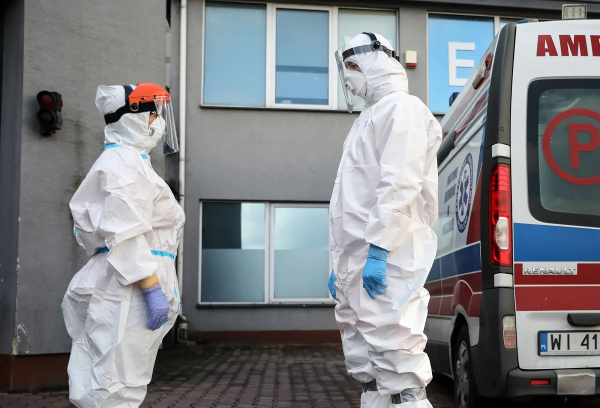 Ministerstwo Zdrowia poinformowało o 10 241 nowych przypadkach koronawirusa w Polsce. 45 osób zmarło. Od początku epidemii w naszym kraju zanotowano 263 929 zakażeń i 4 483 zgonów. 