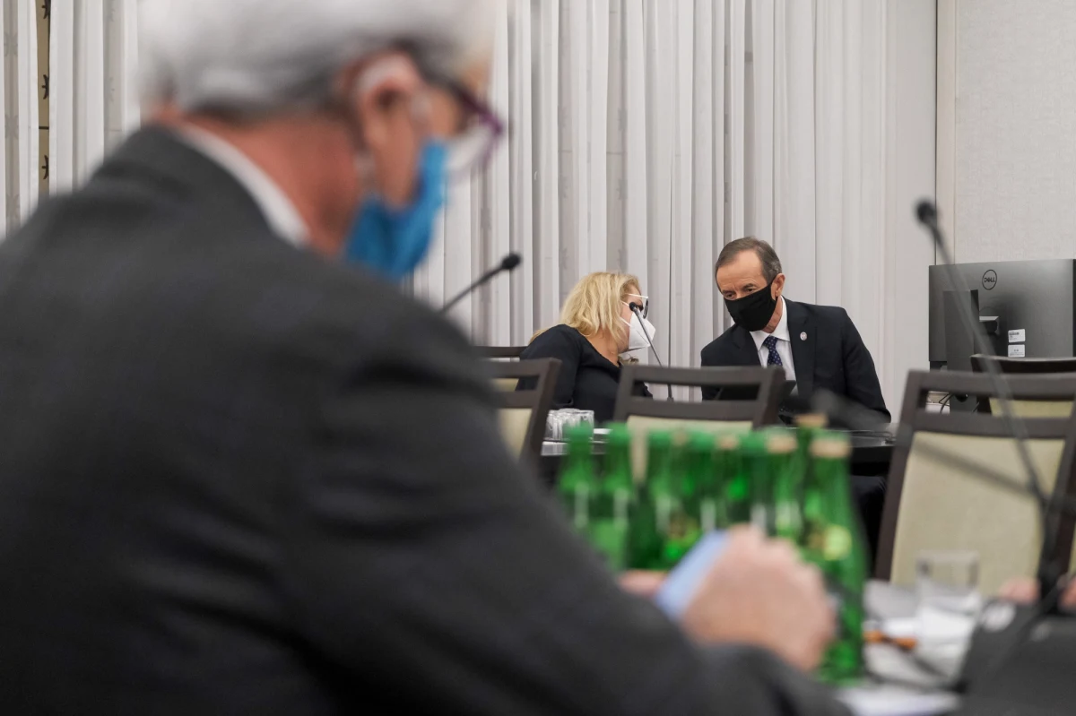 Senacka komisja zdrowia opowiedziała się w poniedziałek za poprawkami do tzw. ustawy covidowej. Senatorowie zaproponowali między innymi utworzenie funduszu celowego w wysokości ok. 5 mld zł na zakup testów dla pracowników medycznych i seniorów.