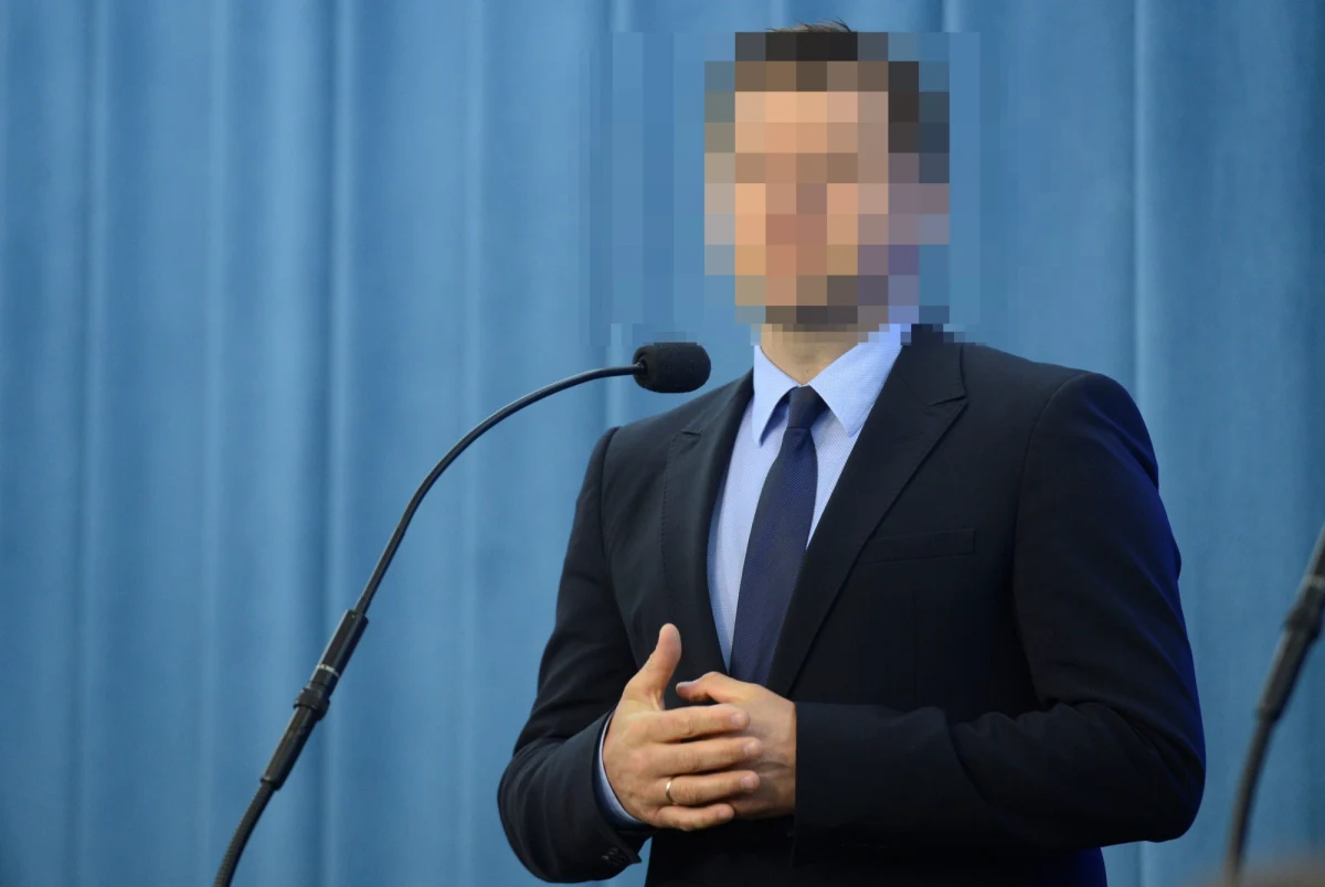 Na polecenie Prokuratury Regionalnej w Warszawie policjanci komendy społecznej zatrzymali Cezarego K. - byłego piłkarza reprezentacji Polski i byłego posła PO. Ma to związek z prowadzonym od kilku tygodni śledztwem ws. kierowania gróźb karalnych wobec Roberta Lewandowskiego.