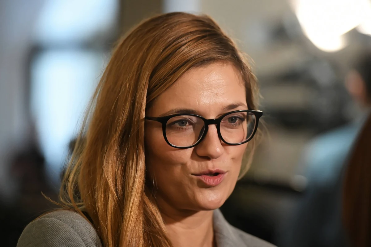 „Lewica nie stoi na czele tych protestów. To są protesty społeczne, protesty oddolne. To, kiedy, gdzie i w jaki sposób te osoby demonstrują, to jest ich wybór i wolna wola” – przyznała na antenie RMF FM Magdalena Biejat odnosząc się do Strajku Kobiet. Posłanka Lewicy w Popołudniowej rozmowie w RMF FM zaznaczyła, że partia wspiera osoby demonstrujące, ale nie zbiera podpisów pod referendum ws. aborcji. Biejat w internetowej części rozmowy odniosła się także do oświadczenia Kingi Dudy na temat aborcji. "Jej oświadczenie nie zdziwiło mnie specjalnie, ale też było smutne" - przyznała wiceszefowa Lewicy. 