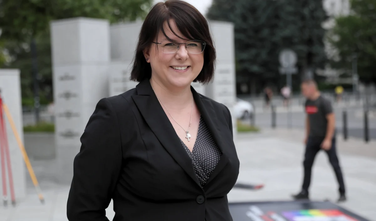 ​Aktywistka antyaborcyjna Kaja Godek wnioskuje o ochronę policji w związku z protestami w okolicy jej domu. Godek poinformowała, że złożyła także zawiadomienie o popełnieniu przestępstwa.