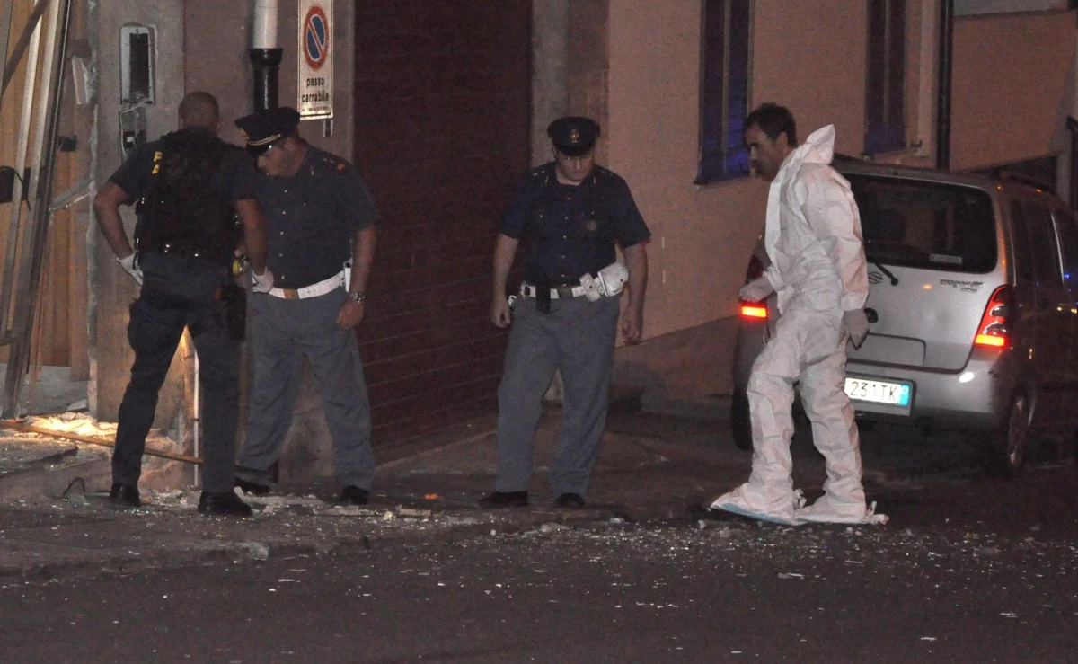 Sąd w Barcelonie zwolnił z więzienia poszukiwanego latami jednego z przywódców włoskiej mafii narkotykowej. Przedstawiciele hiszpańskiego wymiaru sprawiedliwości skarżą się na kolegów z Italii, iż ci mieli “mało precyzyjnie" informować o personaliach schwytanego w Katalonii przestępcy.