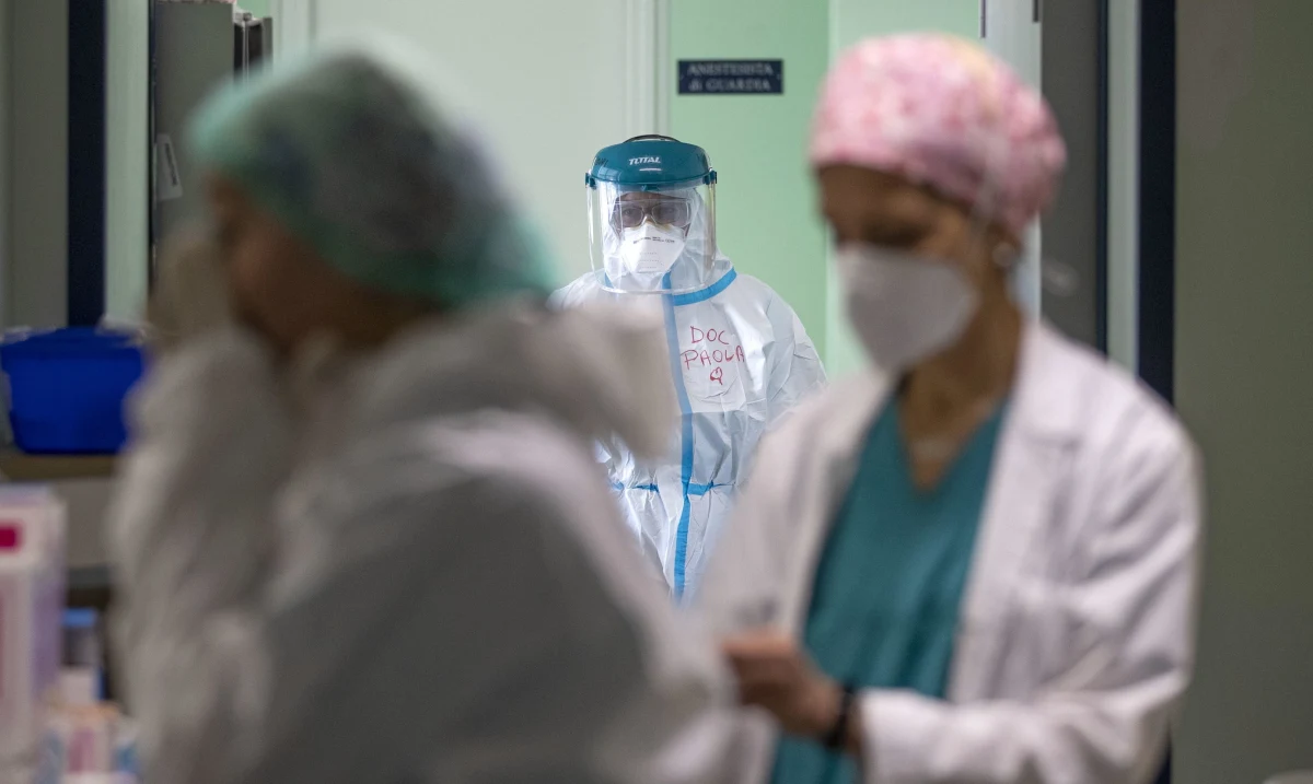 W Bytowie, w woj. pomorskim zmarła 19-letnia Wiktoria, która była zakażona koronawirusem. Lokalne media podają także, że nie żyje także jej 25-letni brat. On również miał Covid-19. 