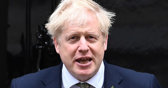 Brytyjski premier Boris Johnson zamierza zapewnić posłów, że mający się rozpocząć w czwartek ogólnokrajowy lockdown skończy się 2 grudnia - ujawniła w niedzielę wieczorem stacja Sky News.