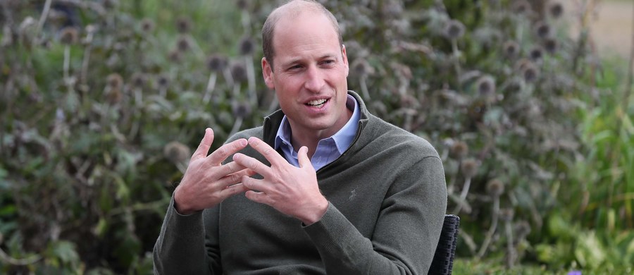 Wnuk brytyjskiej królowej książę William przeszedł zakażenie koronawirusem. Informują tym brytyjskie media, powołując się na nieoficjalne doniesienia z otoczenia rodziny królewskiej. 