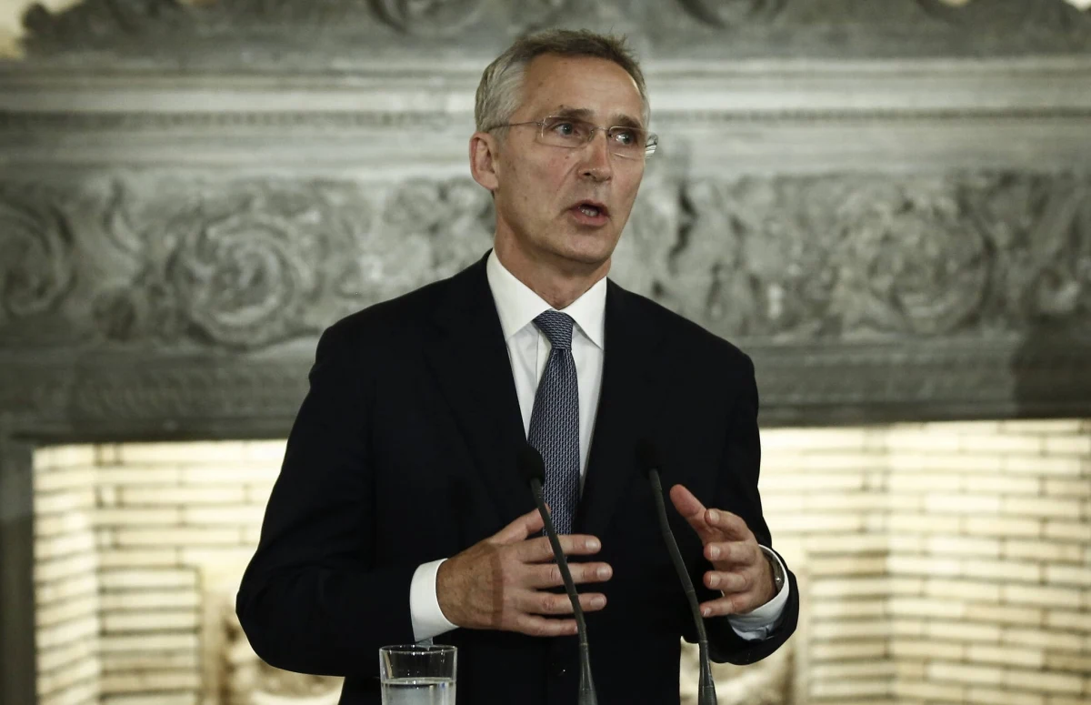 Zamachy w Afganistanie i Austrii przypominają, że terroryzm ma wpływ na nas wszystkich, pokazują też, jakie znaczenie ma kontynuowanie walki z dżihadystyczną organizacją Państwo Islamskie - napisał we wtorek na Twitterze szef NATO Jens Stoltenberg.