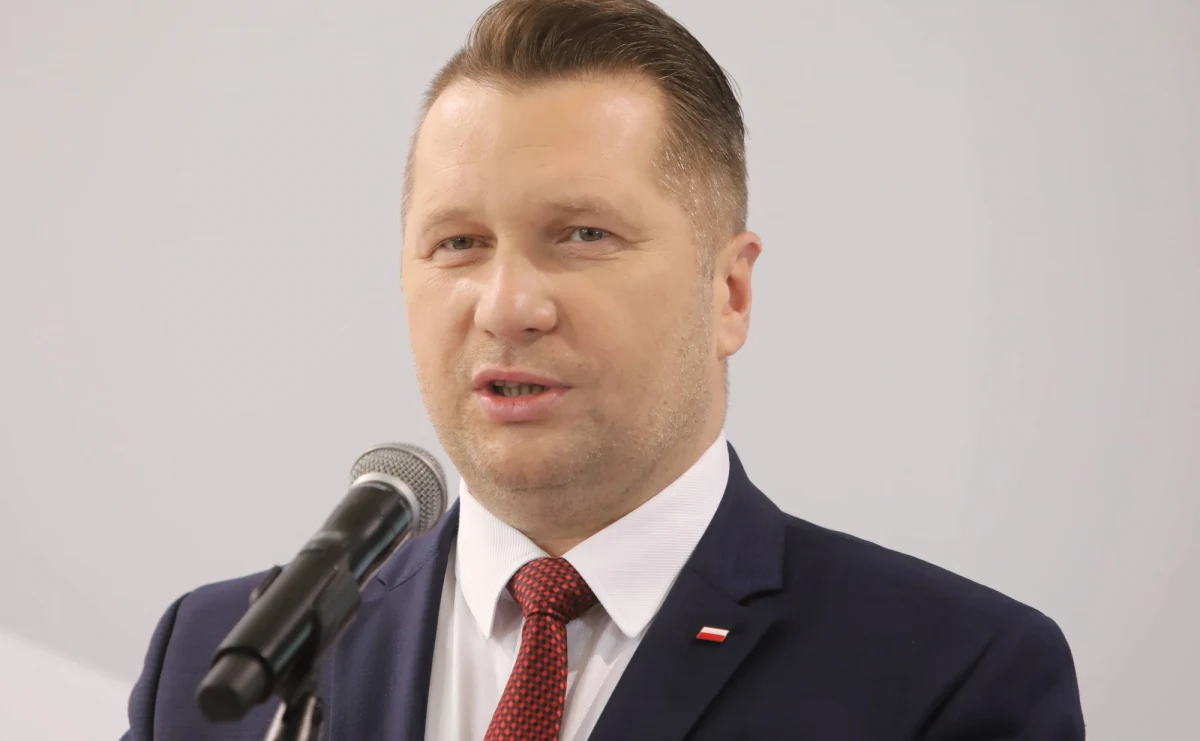 Nadzór pedagogiczny wykonywany na podstawie Prawa oświatowego to nie zastraszanie, tylko realizacja ustawowych obowiązków przez kuratorów oświaty - wskazał minister edukacji i nauki Przemysław Czarnek odnosząc się do oświadczenia ZNP.