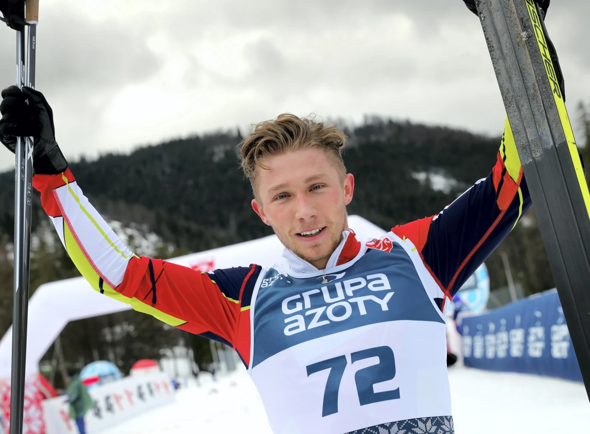 Biegacz narciarski Dominik Bury w poprzednim sezonie dał nam nieco powodów do zadowolenia. Zdobywał punkty Pucharu Świata. Zajął także przyzwoite 24. miejsce w klasyfikacji generalnej Tour de Ski. Teraz jak mówi będzie chciał zrobić kolejny krok do przodu w swojej karierze: „Każdego dnia staram się stawać lepszym zawodnikiem, dawać sobie nowe wyzwania. To oklepana formułka, ale czuję, że dojrzewam” – mówi Bury w rozmowie z RMF FM.