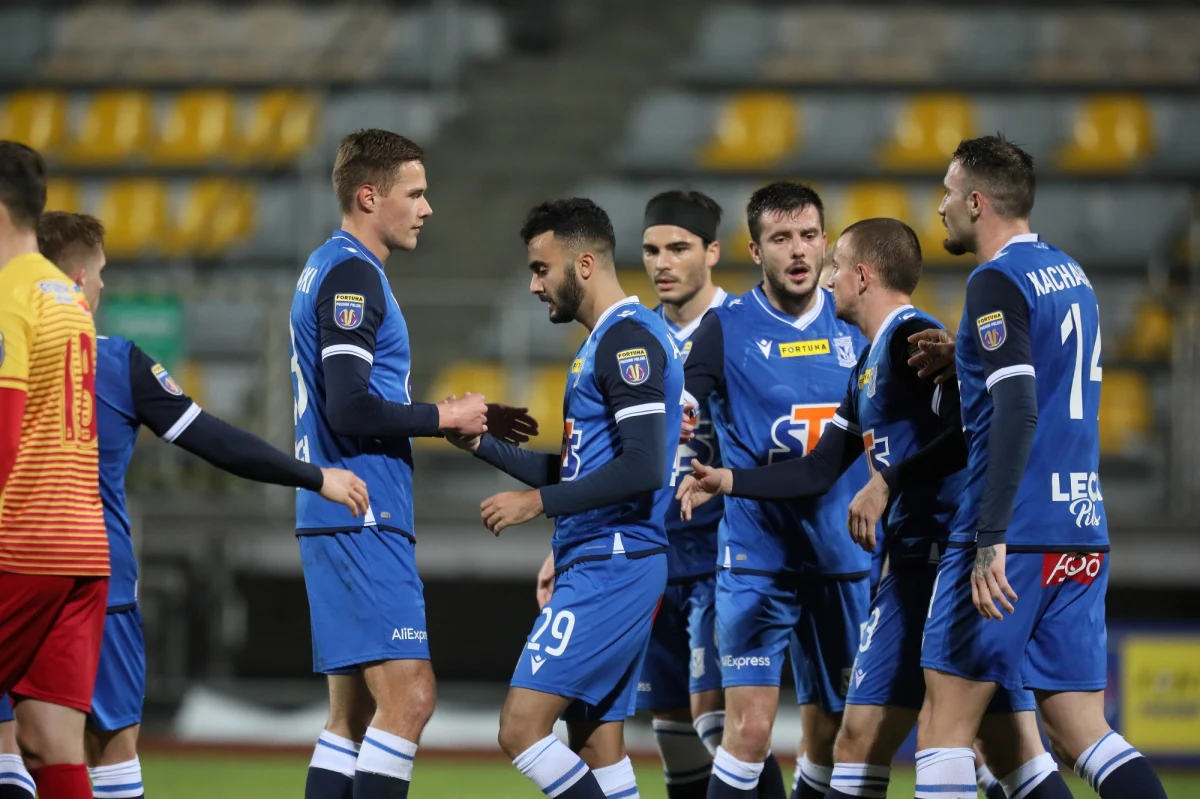 Piłkarze Lecha Poznań staną dziś przed szansą zdobycia pierwszych punktów, a co za tym idzie, zarobienia pierwszych pieniędzy w Lidze Europy. Na własnym stadionie podejmą osłabiony, trzeci obecnie zespół ligi belgijskiej, Standard Liege.