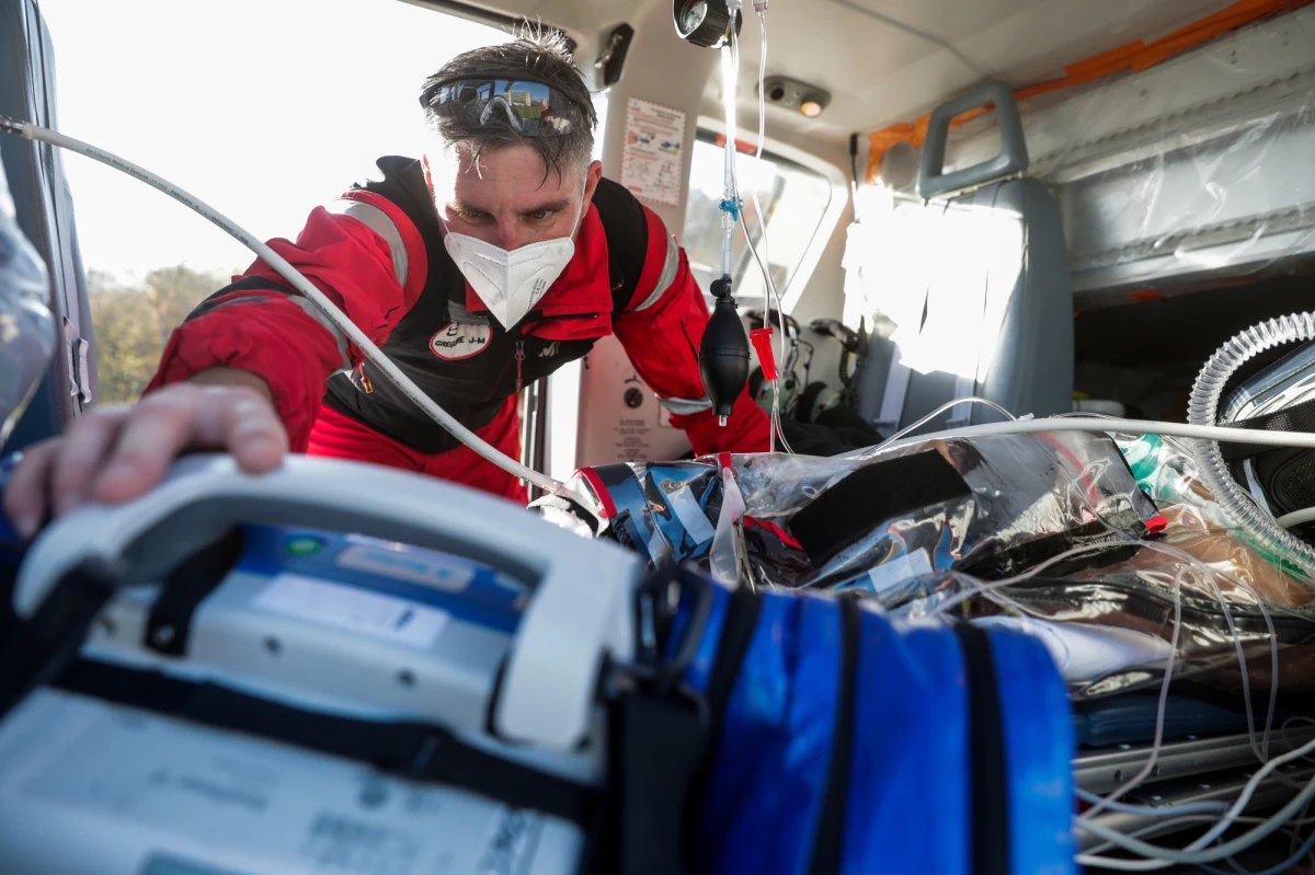 "Odwrotnie niż rząd, jesteśmy zainteresowani pomocą. Władze samorządu Mazowsza chętnie skorzystają z niemieckiej oferty w walce z pandemią koronawirusa". Jak ustalił reporter RMF FM Mariusz Piekarski, zarząd Mazowsza wystosował pisma w tej sprawie do premierów zaprzyjaźnionych niemieckich landów: Brandenburgii oraz Saksonii-Anhalt. 