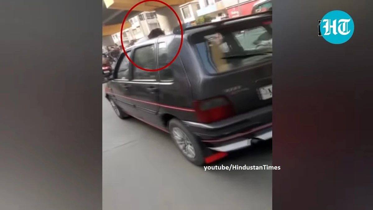 Samochód osobowy na przedmieściach indyjskiego miasta Pune nie zatrzymał się na wezwanie policjanta, który zauważył brak maseczki u kierowcy. Policjant, ratując się przed potrąceniem, wskoczył na maskę pojazdu, lecz kierowca wciąż próbował uciec.