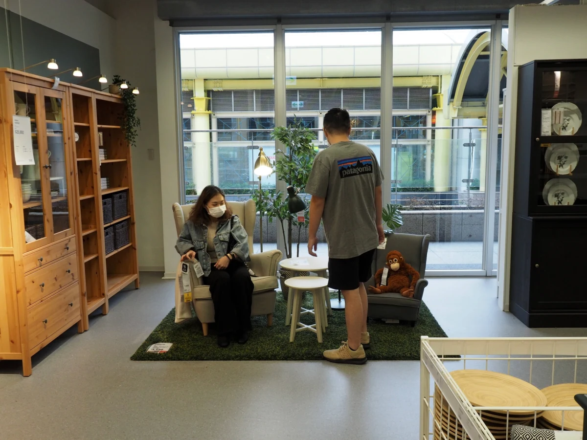 Po poniedziałkowym spotkaniu z branżą meblarską Ministerstwo Rozwoju apeluje do rządu: otwórzmy jak najszybciej sklepy z meblami. Zostały one - dość niespodziewanie - zamknięte w ostatnią sobotę. Informację w tej sprawie opublikowano niemal w ostatniej chwili. 
