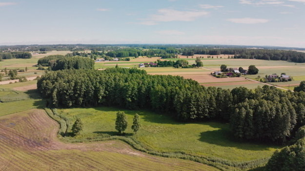 Zawód rolnika jest jednym z najbardziej tradycyjnych i najtrudniejszych w Polsce. 
