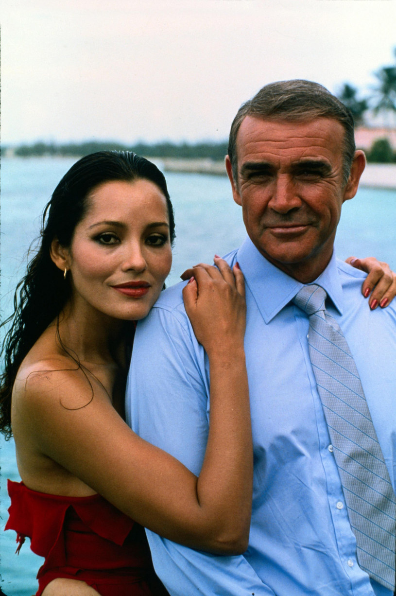 Najsłynniejszy odtwórca roli nieustraszonego agenta 007 sam nieustraszony nie był. Jak wspomina Barbara Carrera, która spotkała się z Seanem Connerym na planie ostatniego filmu o Bondzie z jego udziałem, szkocki aktor zmagał się z pewnym lękiem. Otóż bardzo bał się nurkowania na otwartym morzu. Musiał ten lęk przezwyciężyć, bo tego wymagała jedna ze sen filmu "Nigdy nie mów nigdy".