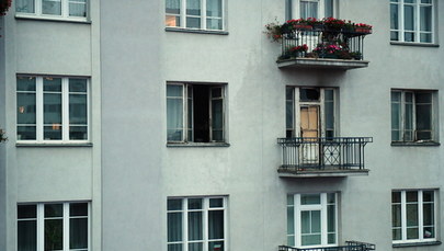 Marsz Niepodległości: To w ten balkon mierzyli narodowcy 