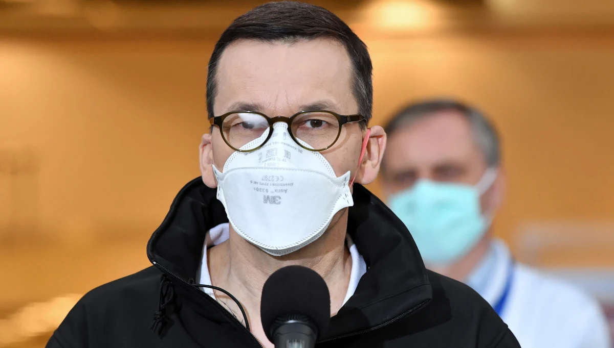 ​Rząd na razie nie wprowadzi pełnego lockdownu. Jak poinformował premier Mateusz Morawiecki, liczba zakażeń zaczęła spadać i nie ma takiej potrzeby.